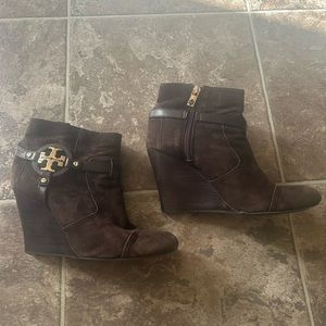 Tory Burch espresso booties 8.5 woman’s. 4 inch wedge